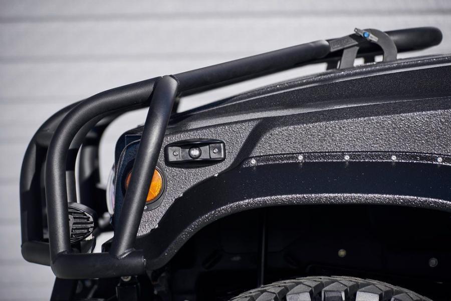 Детали экстерьера Hummer H1 Launch Edition by Mil-Spec Automotive 2018 года  (фото 13 из 21)